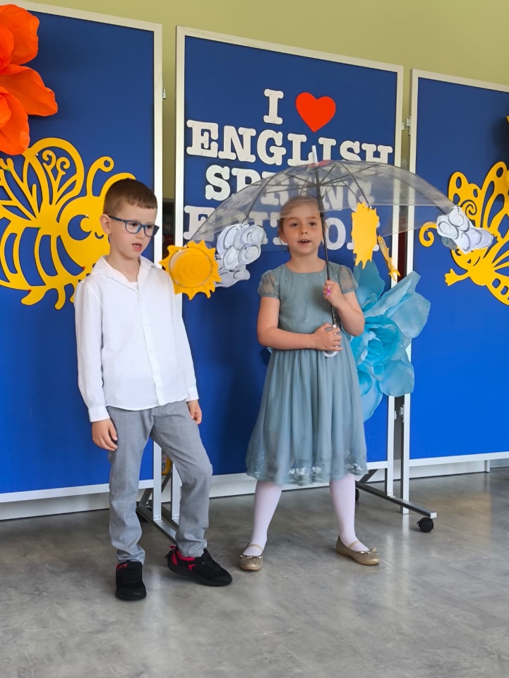 Małe talenty z Ostrołęki zaśpiewały po angielsku. Konkurs w Przedszkolu Miejskim nr 8 [21.05.2026] - zdjęcie #68 - eOstroleka.pl