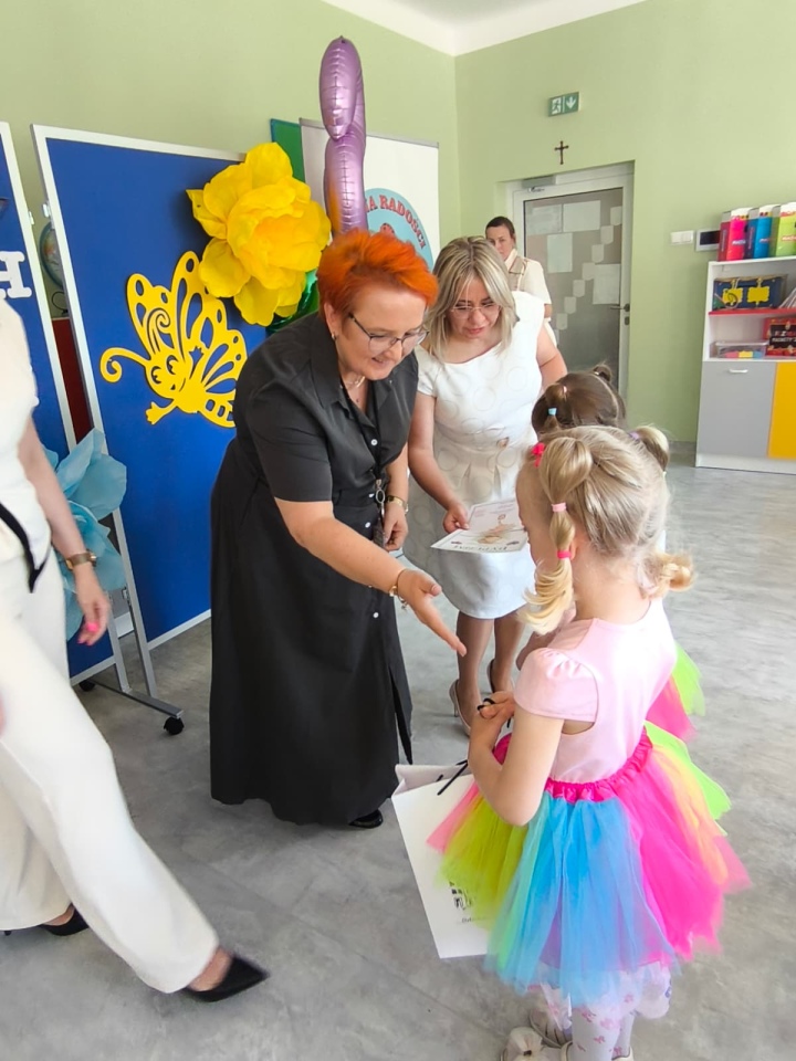 Małe talenty z Ostrołęki zaśpiewały po angielsku. Konkurs w Przedszkolu Miejskim nr 8 [21.05.2026] - zdjęcie #3 - eOstroleka.pl