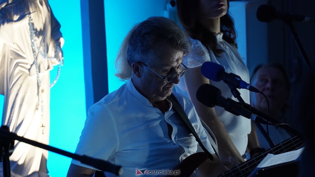Wieczór ewangelizacyjny Rozpal w sobie dar [22.05.2026] - zdjęcie #38 - eOstroleka.pl