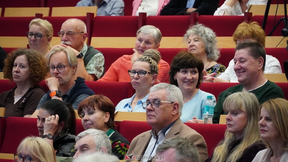 Wieczór ewangelizacyjny Rozpal w sobie dar [22.05.2026] - zdjęcie #4 - eOstroleka.pl