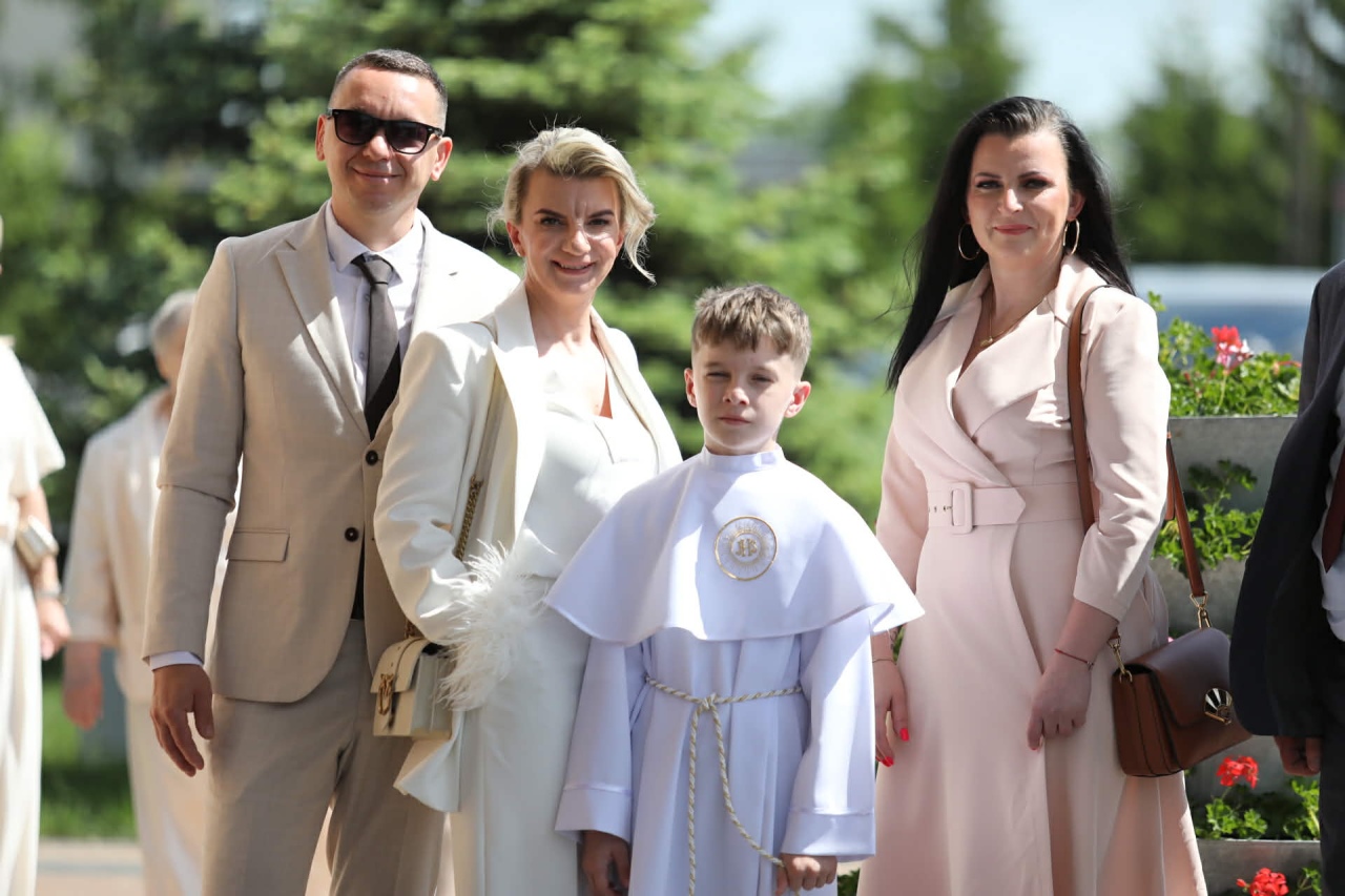 I Komunia Święta w parafii pw. Królowej Rodzin w Ostrołęce [24.05.2026] - zdjęcie #17 - eOstroleka.pl