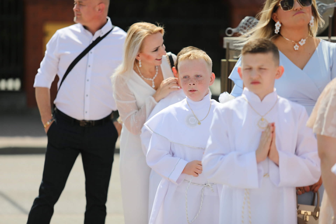 I Komunia Święta w parafii pw. Królowej Rodzin w Ostrołęce [24.05.2026] - zdjęcie #14 - eOstroleka.pl