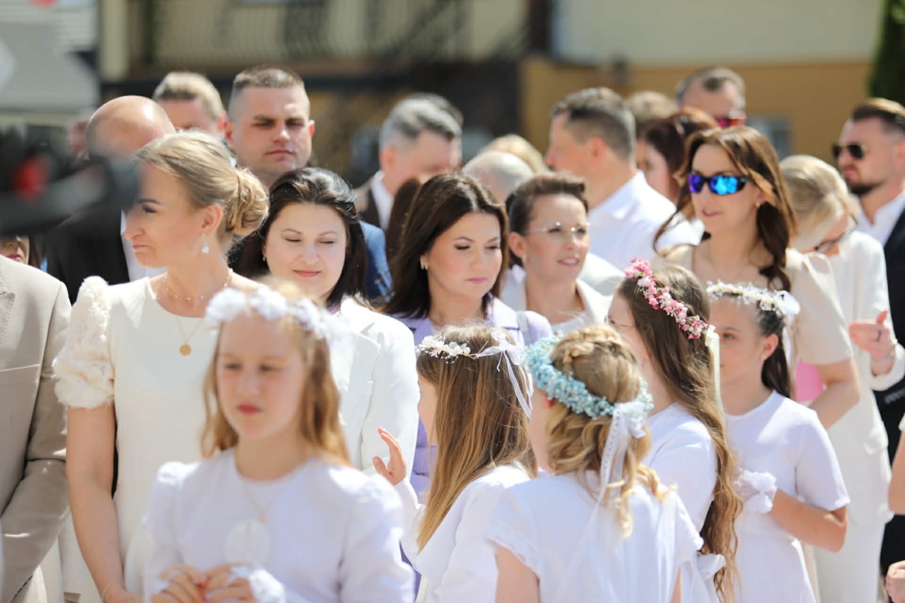 I Komunia Święta w parafii pw. Królowej Rodzin w Ostrołęce [24.05.2026] - zdjęcie #12 - eOstroleka.pl