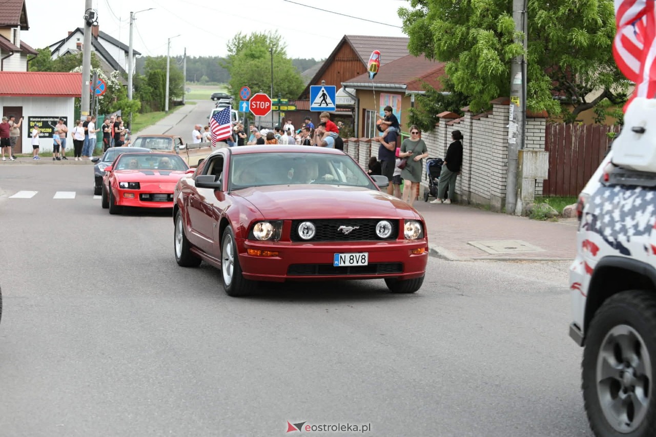 Kurpie Fest 2026 - parada amerykańskich aut w Kadzidle [24.05.2026] - zdjęcie #71 - eOstroleka.pl