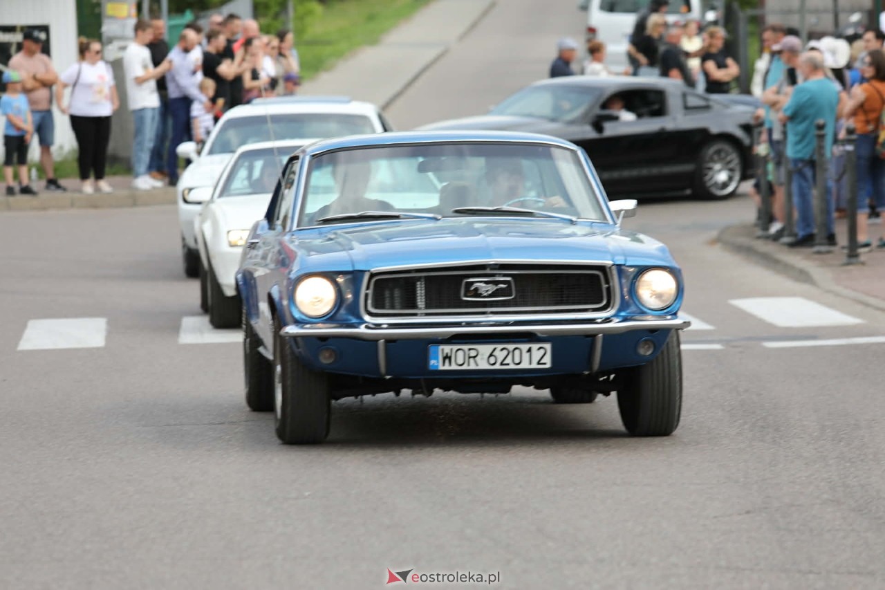 Kurpie Fest 2026 - parada amerykańskich aut w Kadzidle [24.05.2026] - zdjęcie #30 - eOstroleka.pl