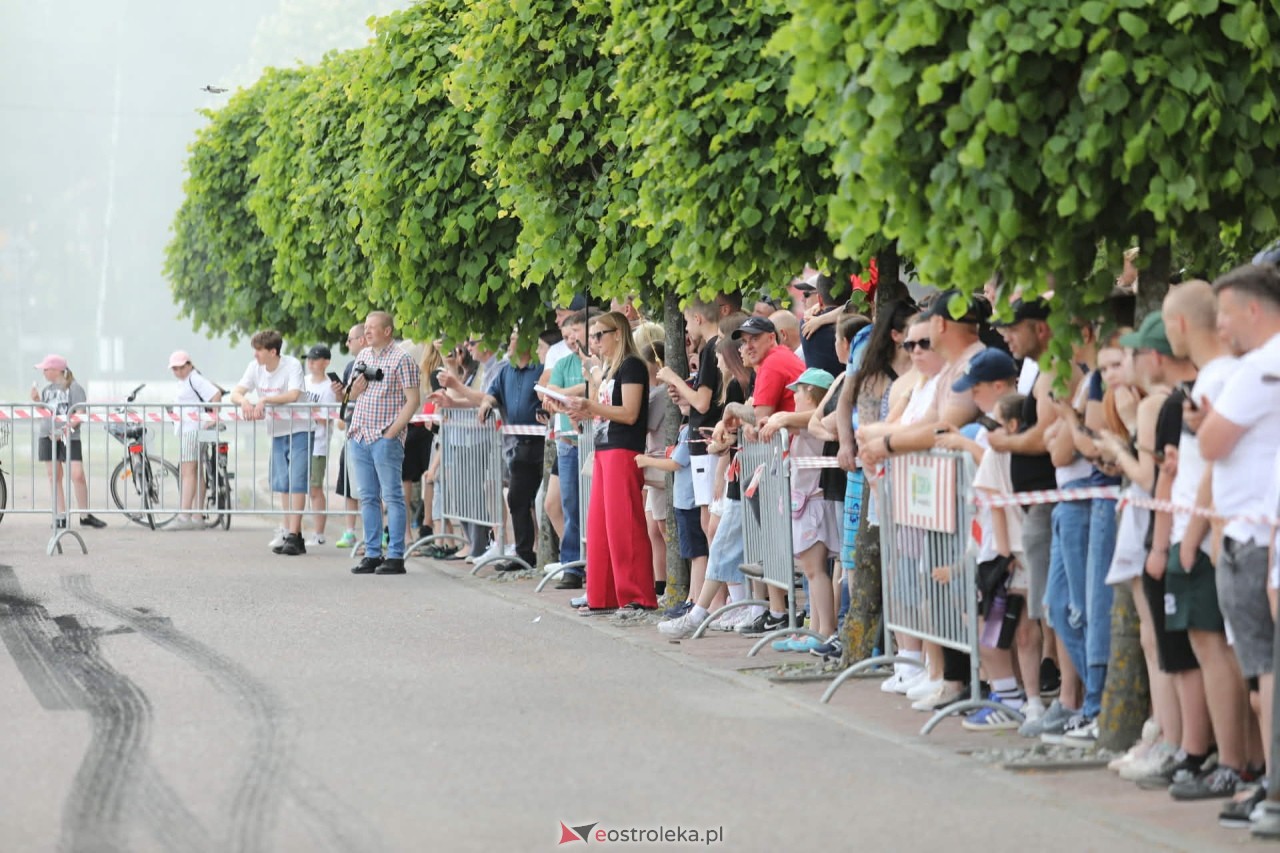 Kurpie Fest 2026 - parada amerykańskich aut w Kadzidle [24.05.2026] - zdjęcie #20 - eOstroleka.pl