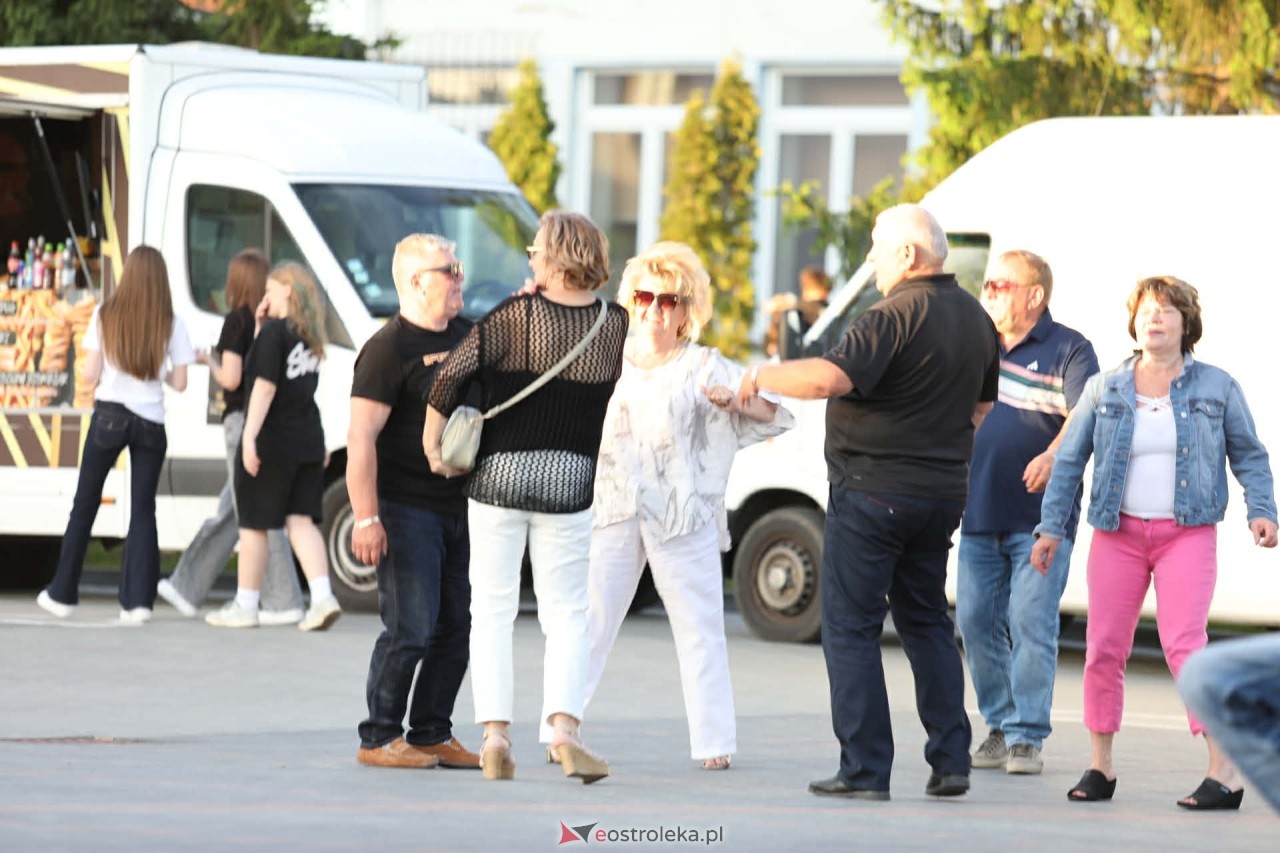 Potańcówka pod gwiazdami w Olszewie-Borkach [24.05.2026] - zdjęcie #110 - eOstroleka.pl