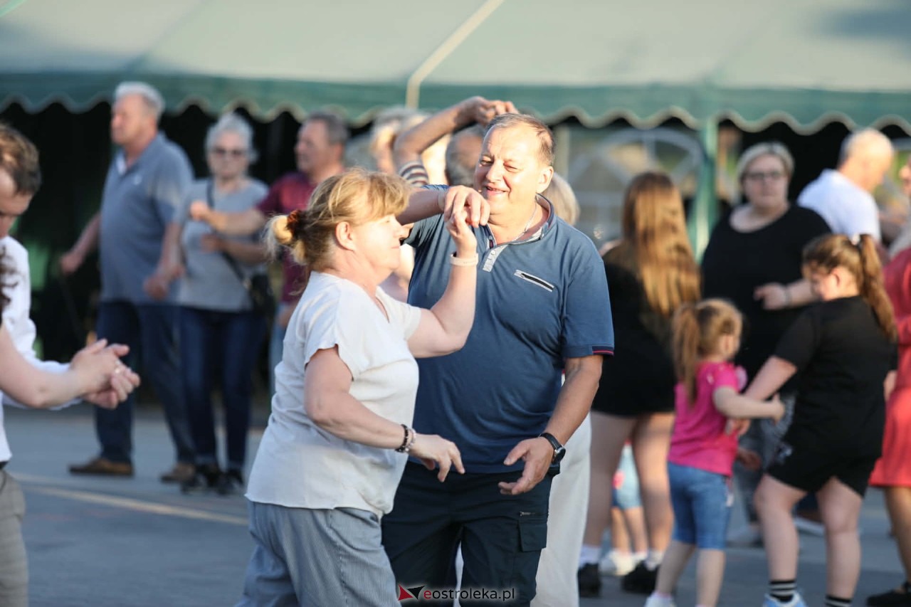 Potańcówka pod gwiazdami w Olszewie-Borkach [24.05.2026] - zdjęcie #102 - eOstroleka.pl