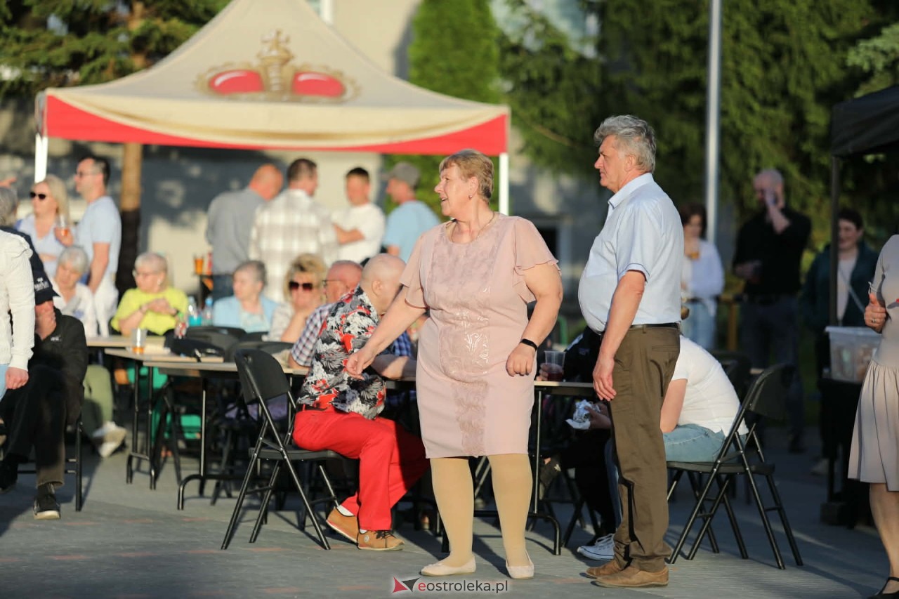 Potańcówka pod gwiazdami w Olszewie-Borkach [24.05.2026] - zdjęcie #96 - eOstroleka.pl
