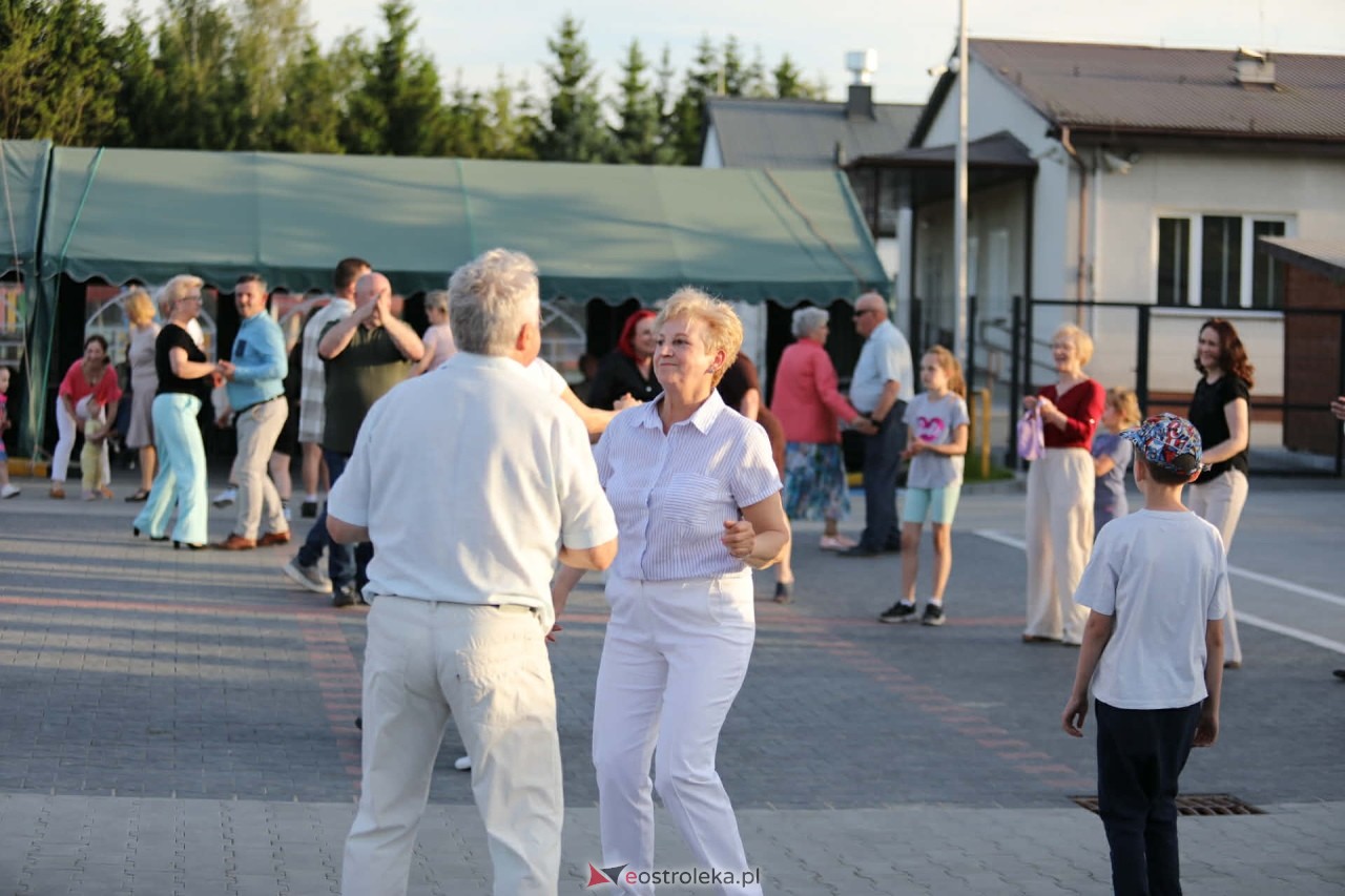 Potańcówka pod gwiazdami w Olszewie-Borkach [24.05.2026] - zdjęcie #86 - eOstroleka.pl