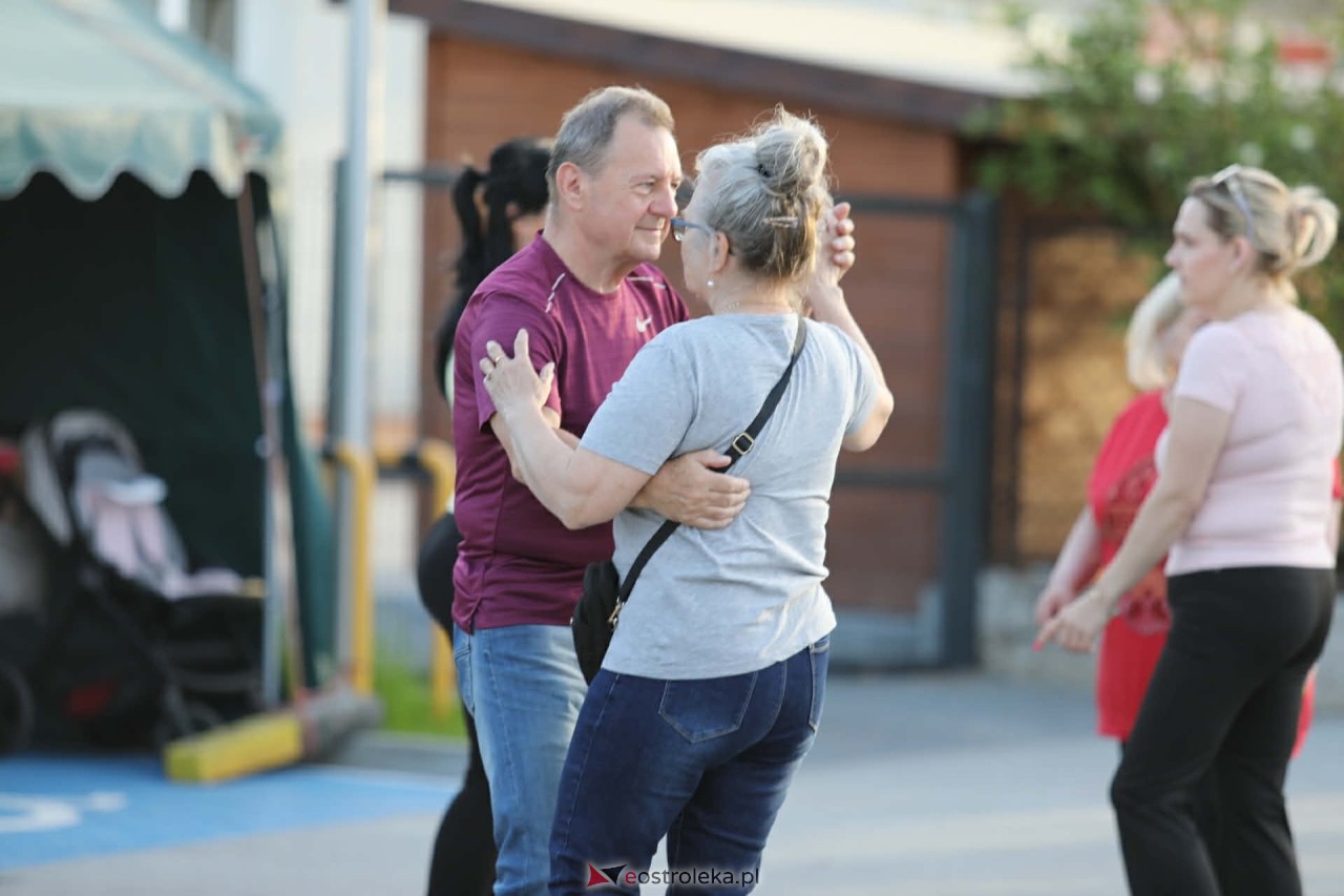 Potańcówka pod gwiazdami w Olszewie-Borkach [24.05.2026] - zdjęcie #46 - eOstroleka.pl