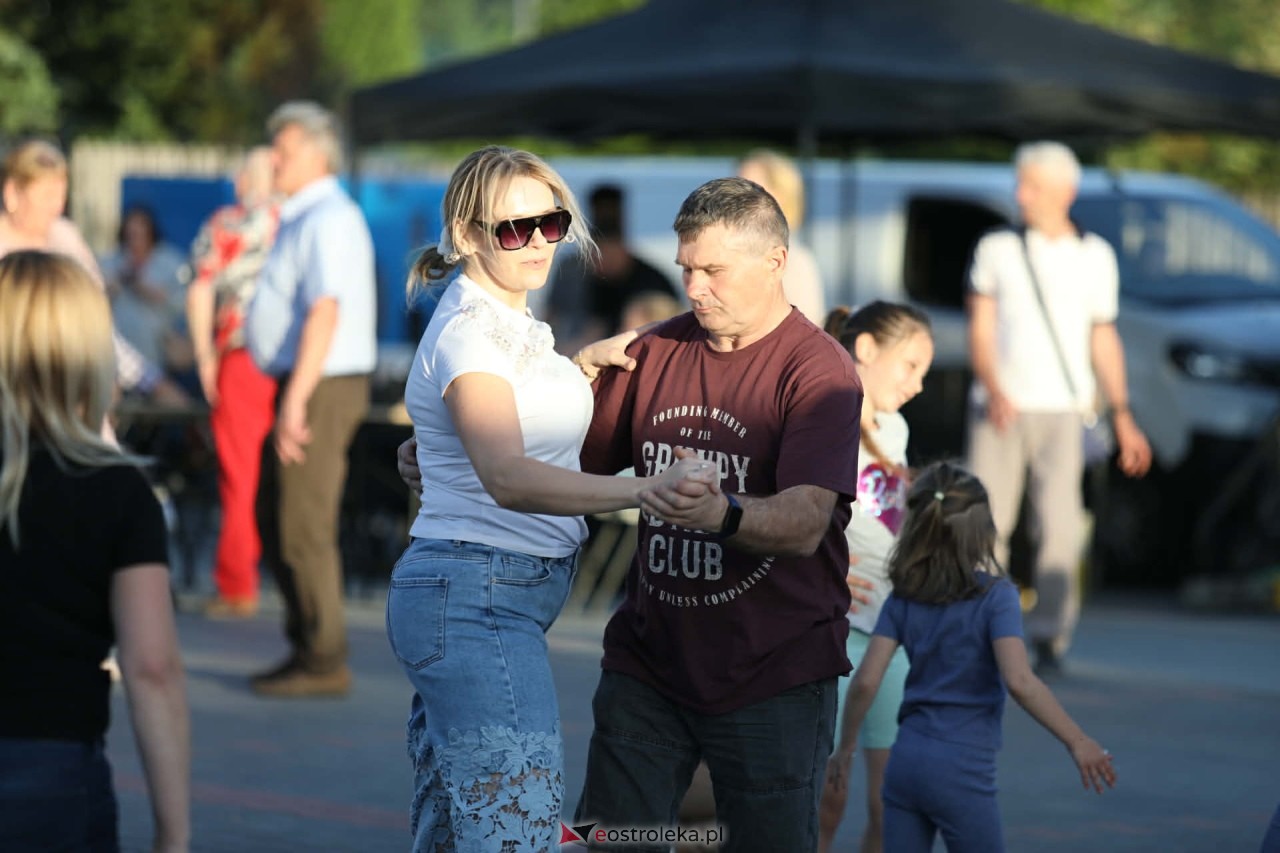 Potańcówka pod gwiazdami w Olszewie-Borkach [24.05.2026] - zdjęcie #26 - eOstroleka.pl