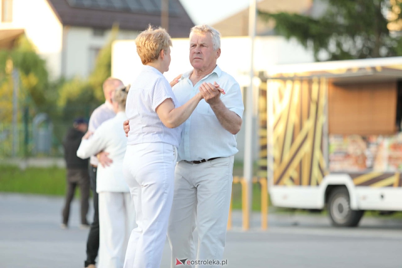 Potańcówka pod gwiazdami w Olszewie-Borkach [24.05.2026] - zdjęcie #19 - eOstroleka.pl
