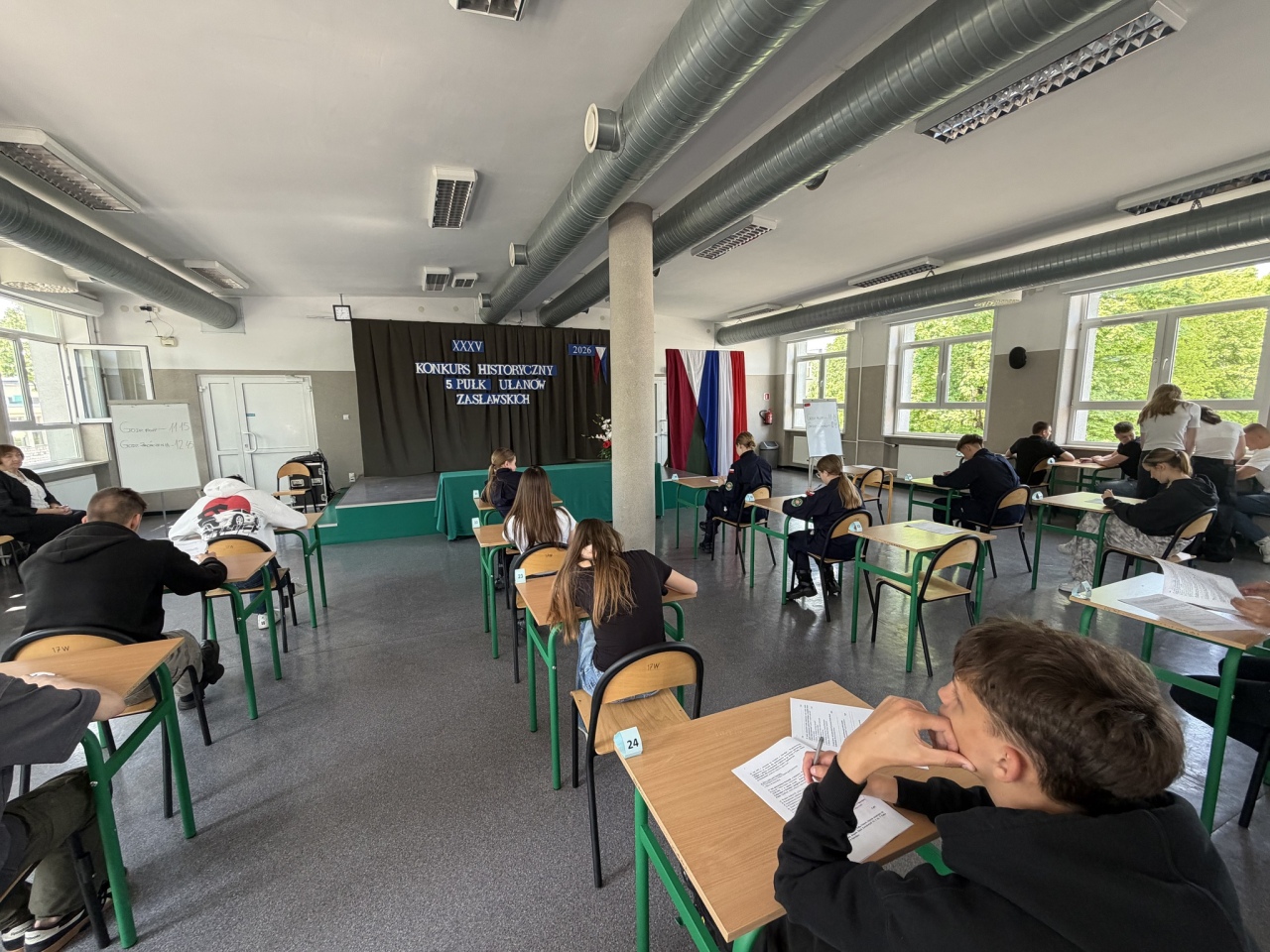 Finał XXXV edycji konkursu wiedzy o 5 Pułku Ułanów Zasławskich [14.05.2026] - zdjęcie #28 - eOstroleka.pl