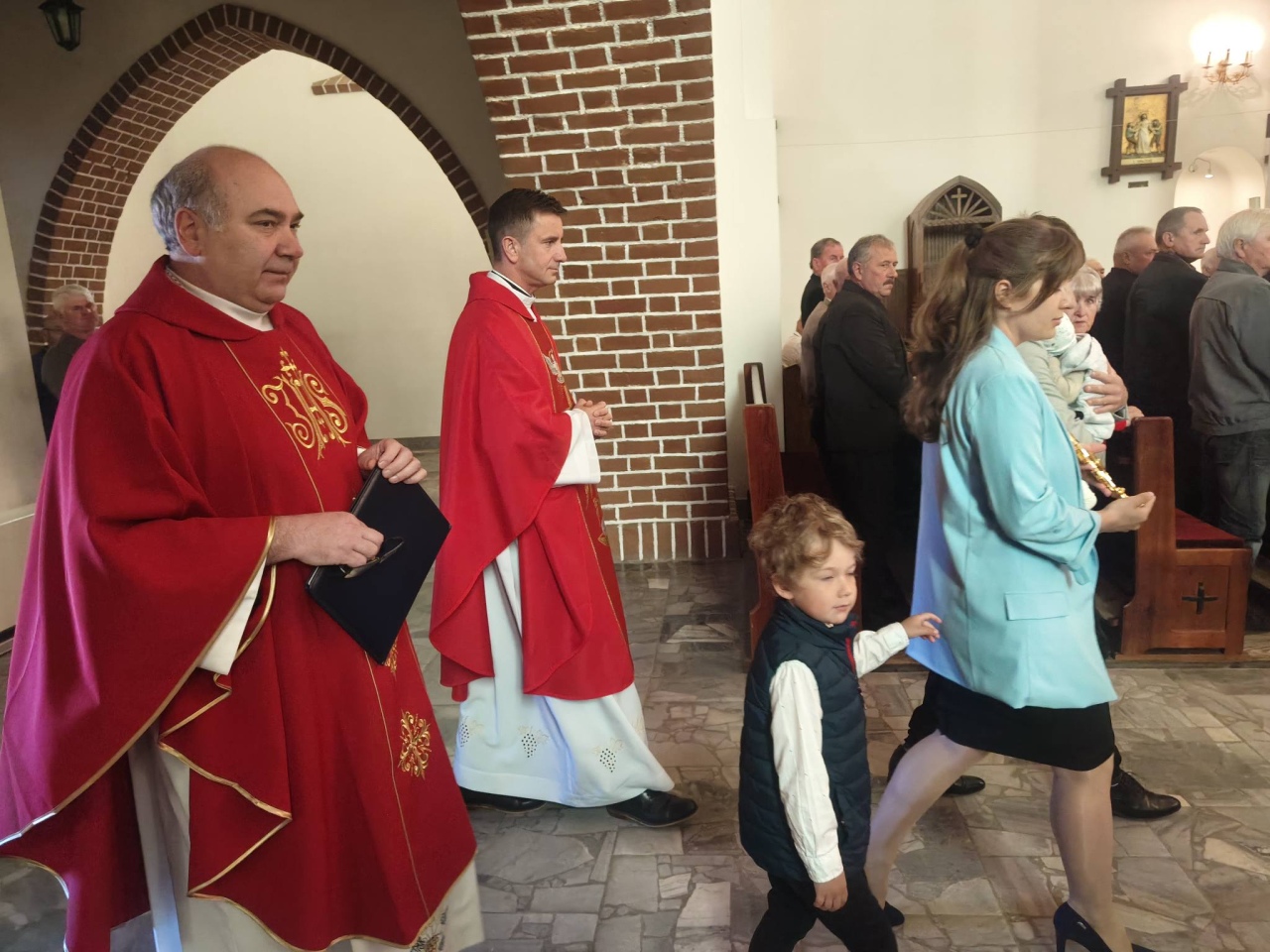 Relikwie św. Jana Pawła II w parafii w Kleczkowie [24.05.2026] - zdjęcie #12 - eOstroleka.pl