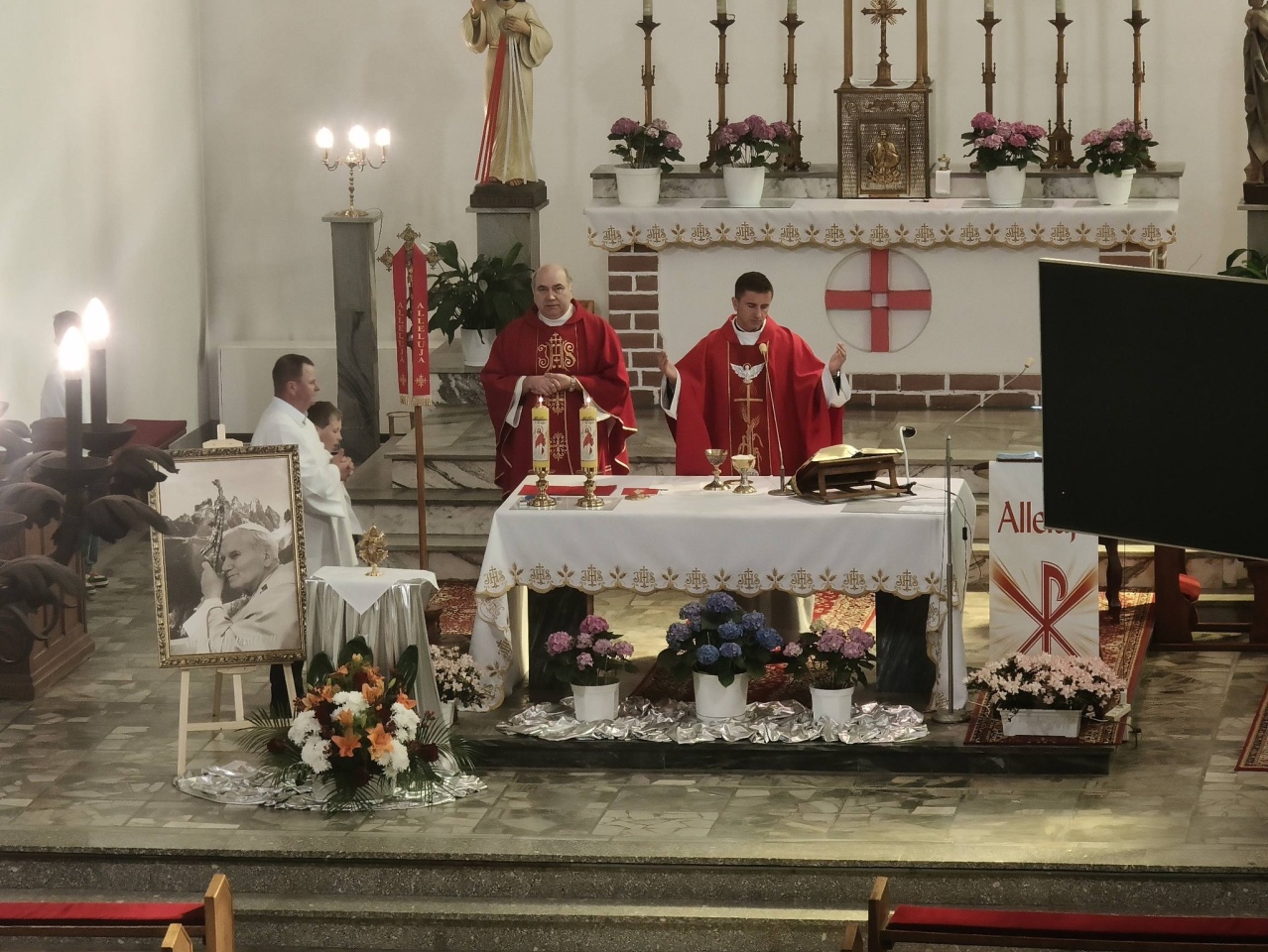 Relikwie św. Jana Pawła II w parafii w Kleczkowie [24.05.2026] - zdjęcie #6 - eOstroleka.pl