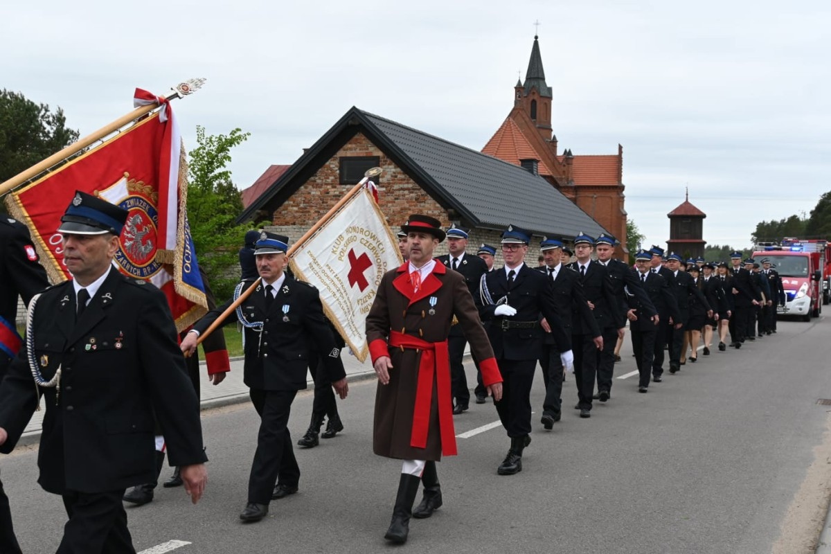 Uroczyste przekazanie sztandaru OSP Łąccki [25.05.2026] - zdjęcie #23 - eOstroleka.pl