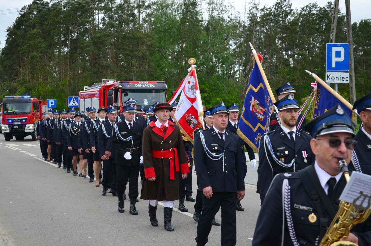 Uroczyste przekazanie sztandaru OSP Łąccki [25.05.2026] - zdjęcie #22 - eOstroleka.pl