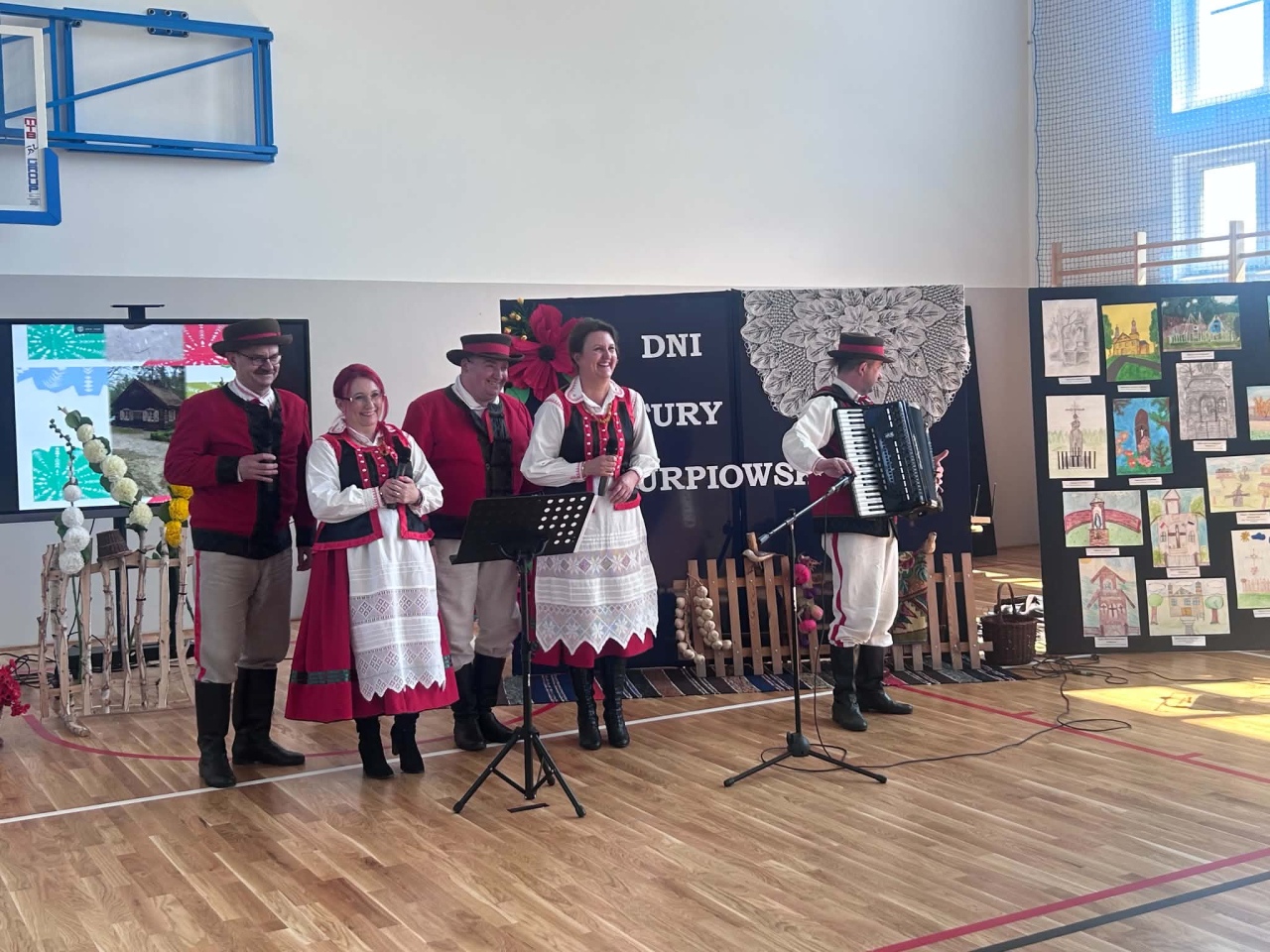 Dni Kultury Kurpiowskiej w Antoniach. Tradycja połączyła pokolenia i gminy [27.05.2026] - zdjęcie #29 - eOstroleka.pl