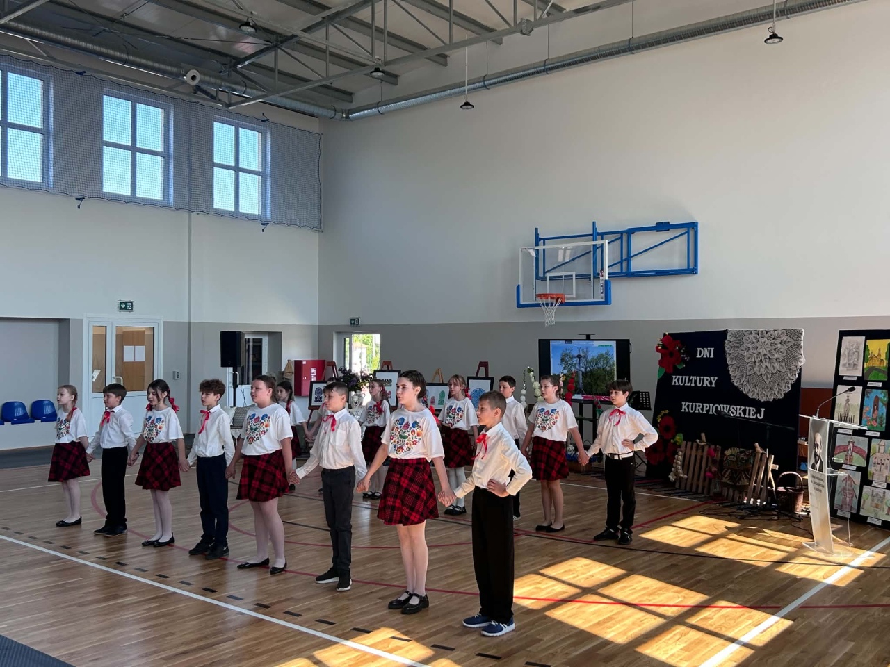 Dni Kultury Kurpiowskiej w Antoniach. Tradycja połączyła pokolenia i gminy [27.05.2026] - zdjęcie #2 - eOstroleka.pl