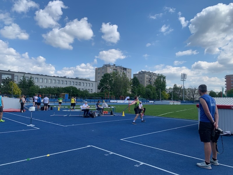 Starty w finałach i kolejne rekordy zawodników UKS Clan Ostrołęka w Mazowieckim Mityngu Lekkoatletycznym [23.05.2026] - zdjęcie #8 - eOstroleka.pl
