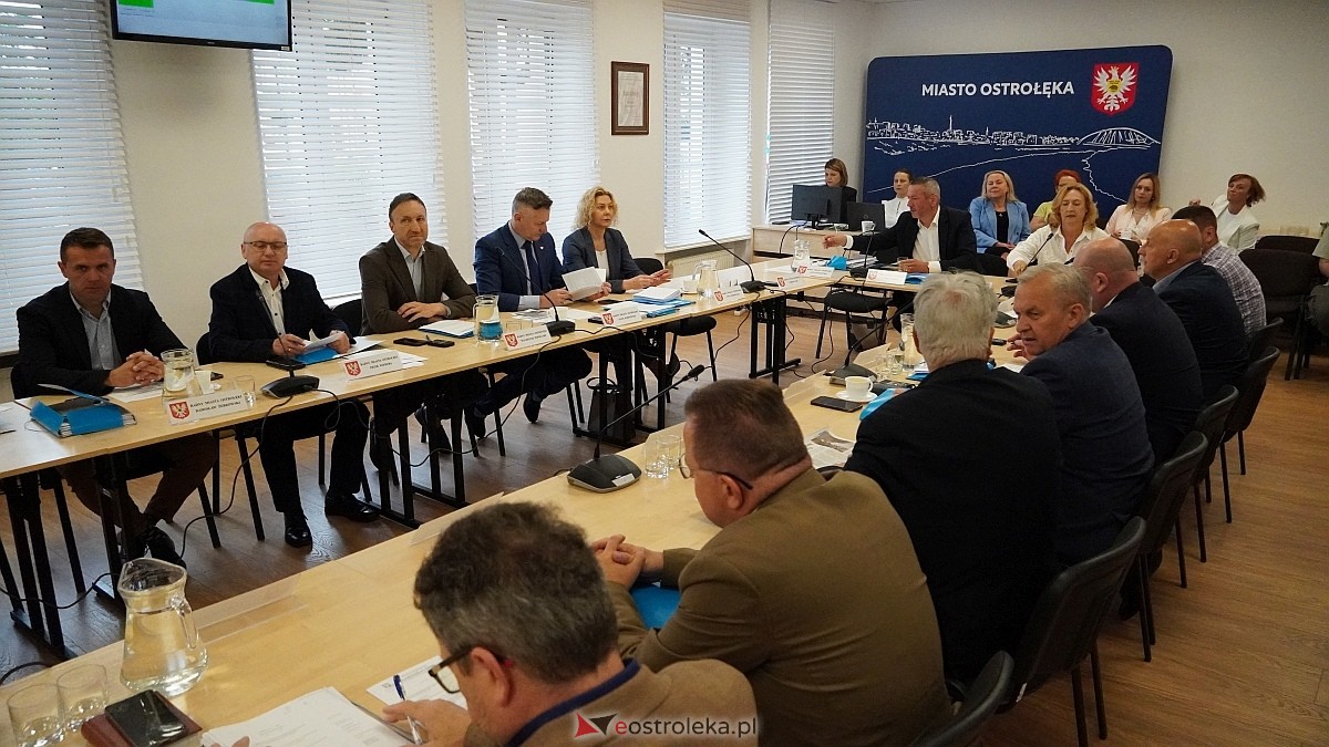 XL sesja Rady Miasta w Ostrołęce [28.05.2026] - zdjęcie #33 - eOstroleka.pl