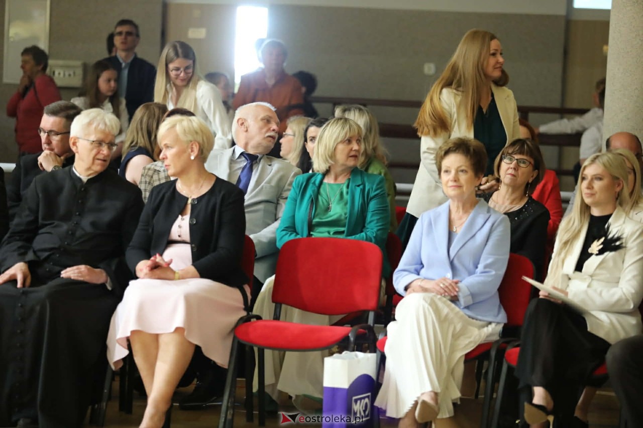 Jubileusz 25-lecia nadania imienia Szkole Podstawowej im. Kardynała Stefana Wyszyńskiego w Lelisie [28.05.2026] - zdjęcie #47 - eOstroleka.pl