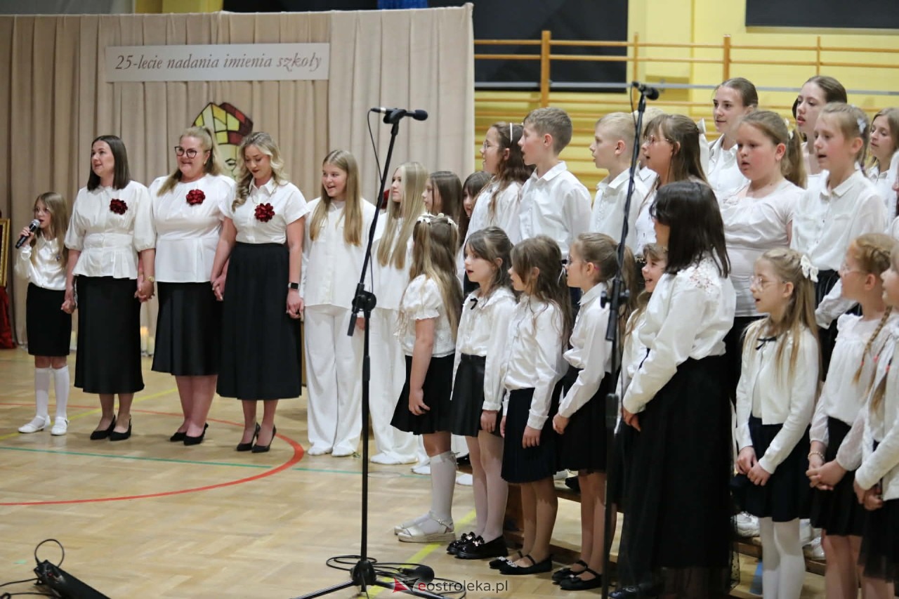 Jubileusz 25-lecia nadania imienia Szkole Podstawowej im. Kardynała Stefana Wyszyńskiego w Lelisie [28.05.2026] - zdjęcie #39 - eOstroleka.pl