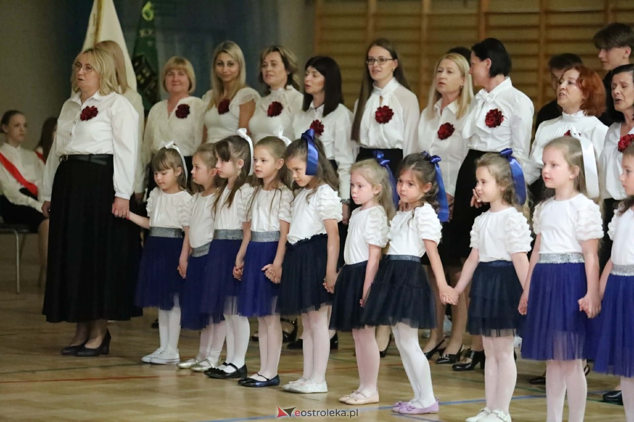 Jubileusz 25-lecia nadania imienia Szkole Podstawowej im. Kardynała Stefana Wyszyńskiego w Lelisie [28.05.2026] - zdjęcie #37 - eOstroleka.pl
