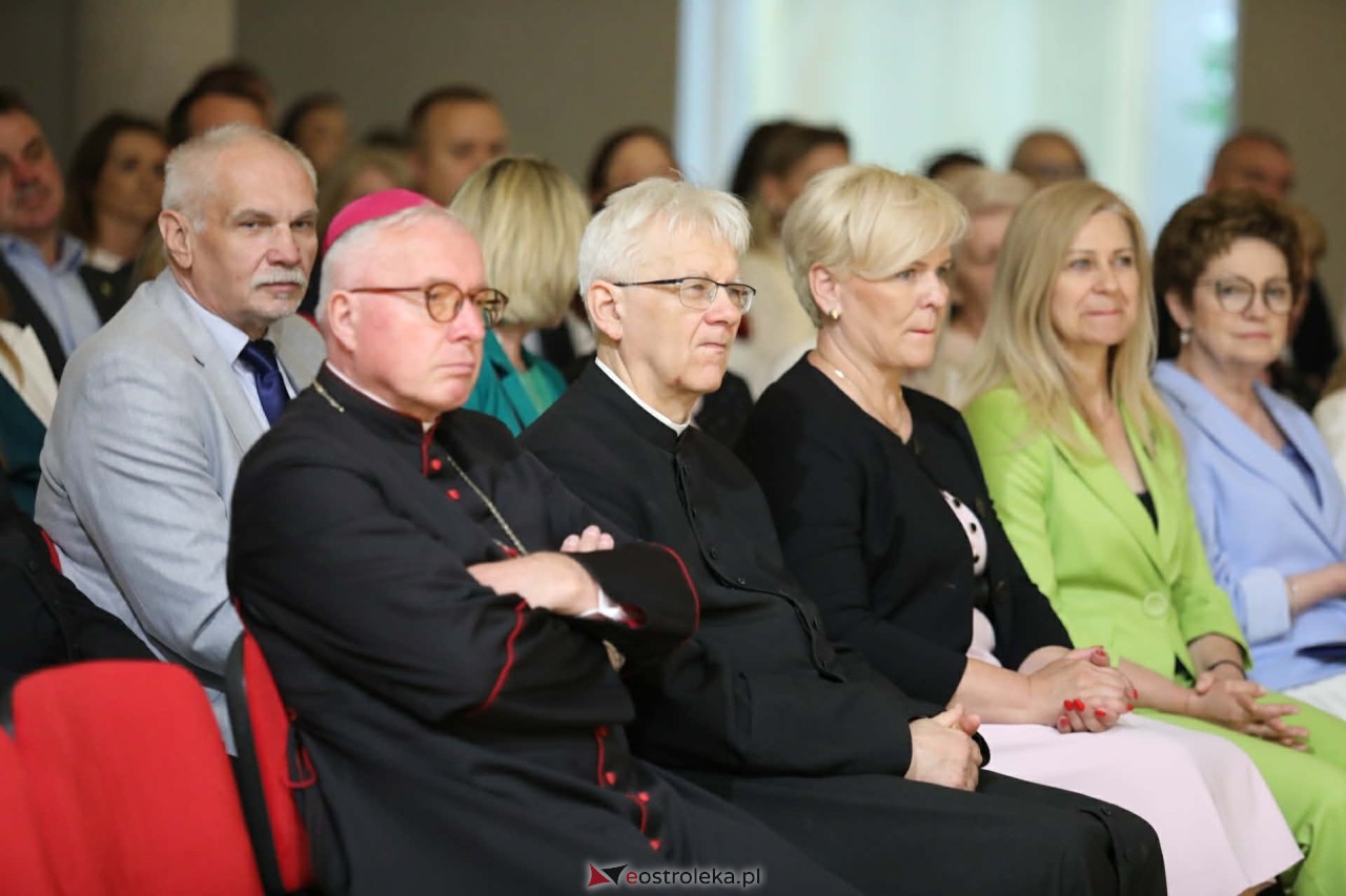 Jubileusz 25-lecia nadania imienia Szkole Podstawowej im. Kardynała Stefana Wyszyńskiego w Lelisie [28.05.2026] - zdjęcie #34 - eOstroleka.pl