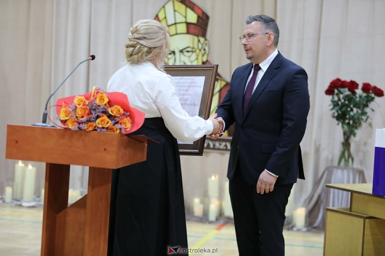 Jubileusz 25-lecia nadania imienia Szkole Podstawowej im. Kardynała Stefana Wyszyńskiego w Lelisie [28.05.2026] - zdjęcie #33 - eOstroleka.pl