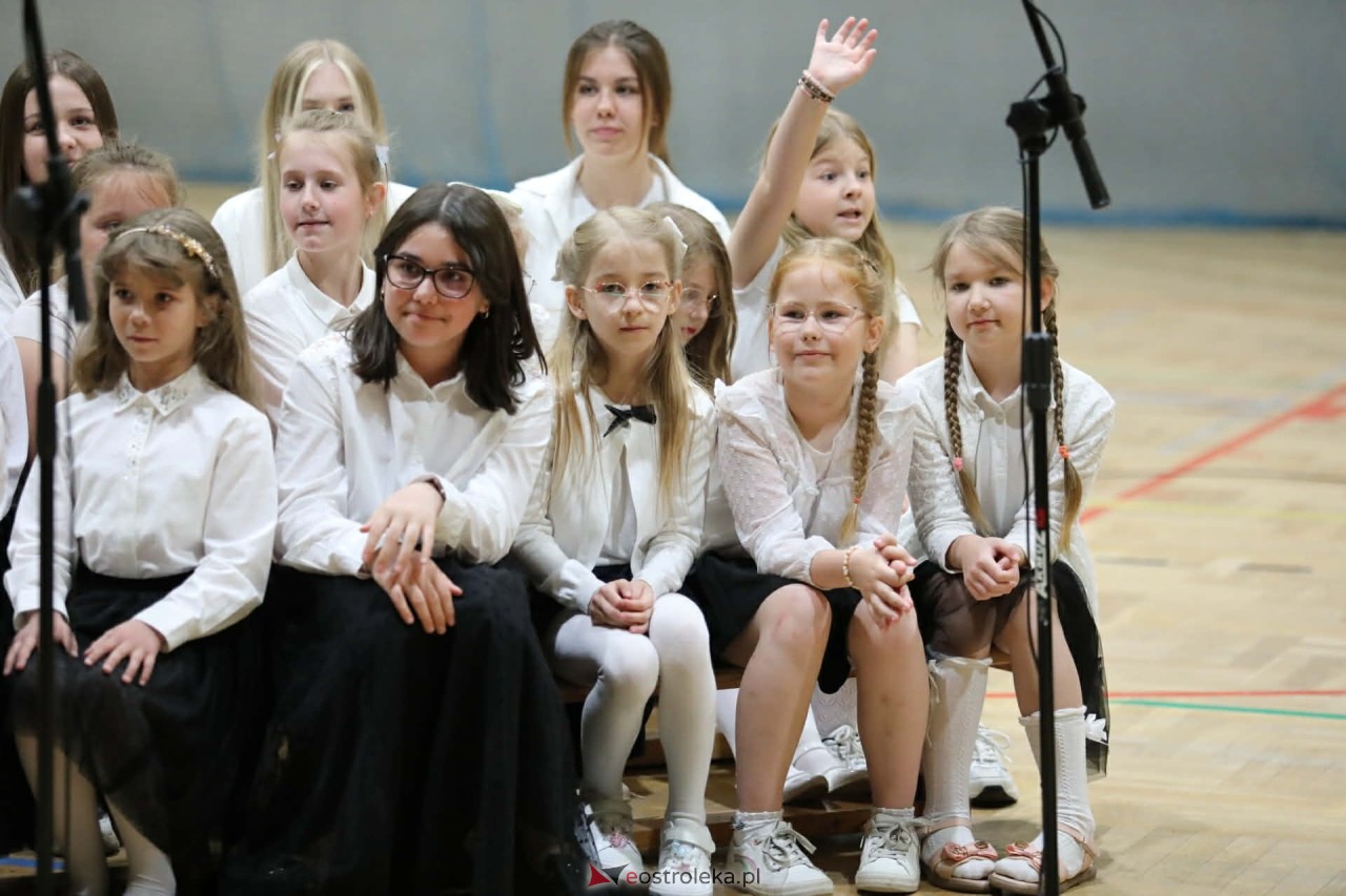 Jubileusz 25-lecia nadania imienia Szkole Podstawowej im. Kardynała Stefana Wyszyńskiego w Lelisie [28.05.2026] - zdjęcie #31 - eOstroleka.pl