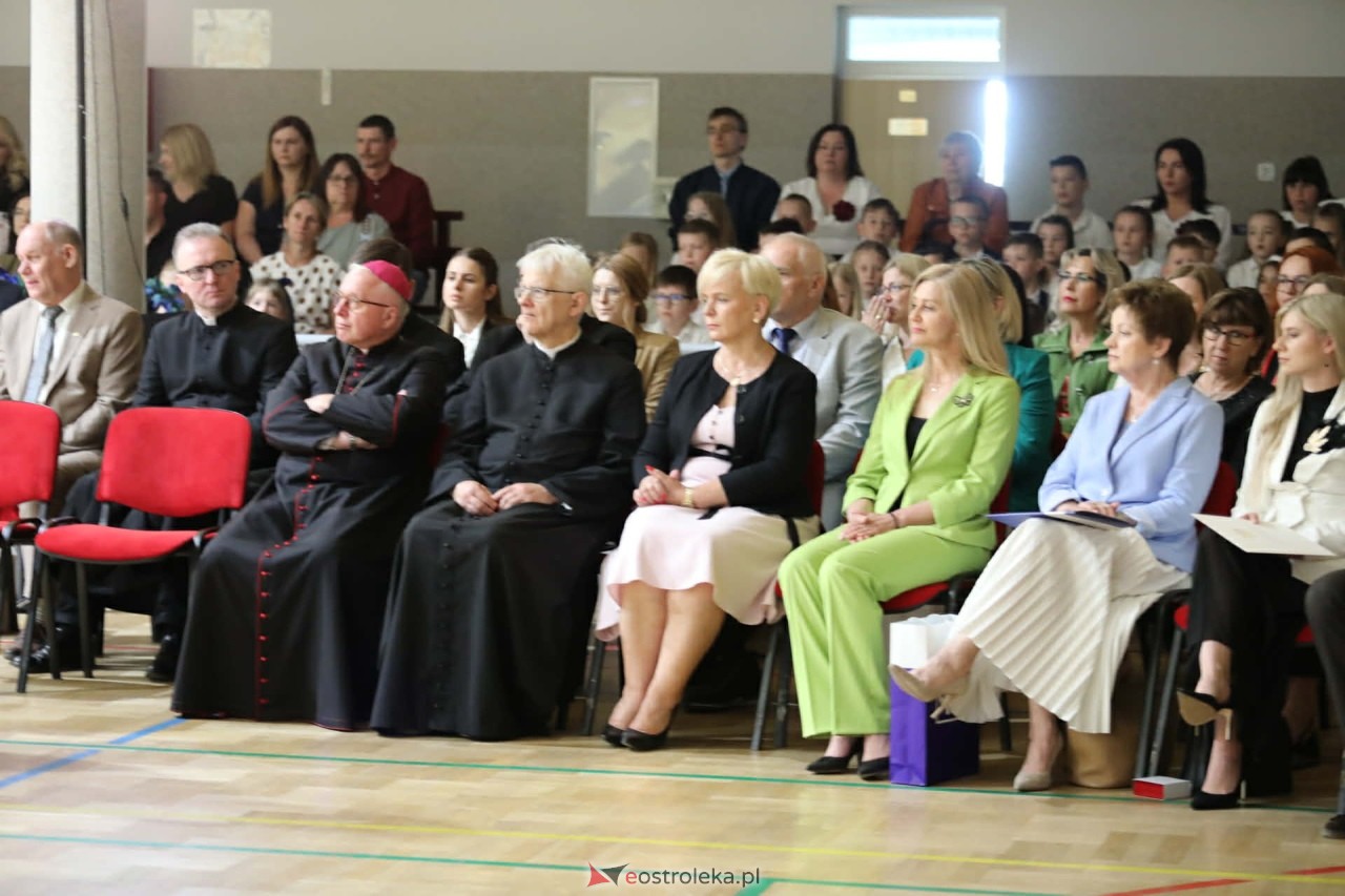 Jubileusz 25-lecia nadania imienia Szkole Podstawowej im. Kardynała Stefana Wyszyńskiego w Lelisie [28.05.2026] - zdjęcie #21 - eOstroleka.pl