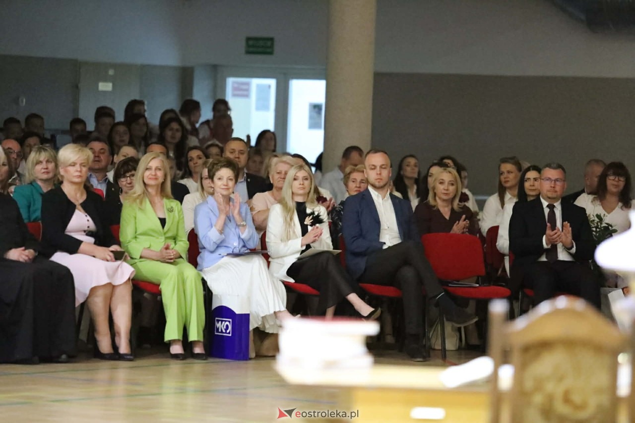 Jubileusz 25-lecia nadania imienia Szkole Podstawowej im. Kardynała Stefana Wyszyńskiego w Lelisie [28.05.2026] - zdjęcie #20 - eOstroleka.pl