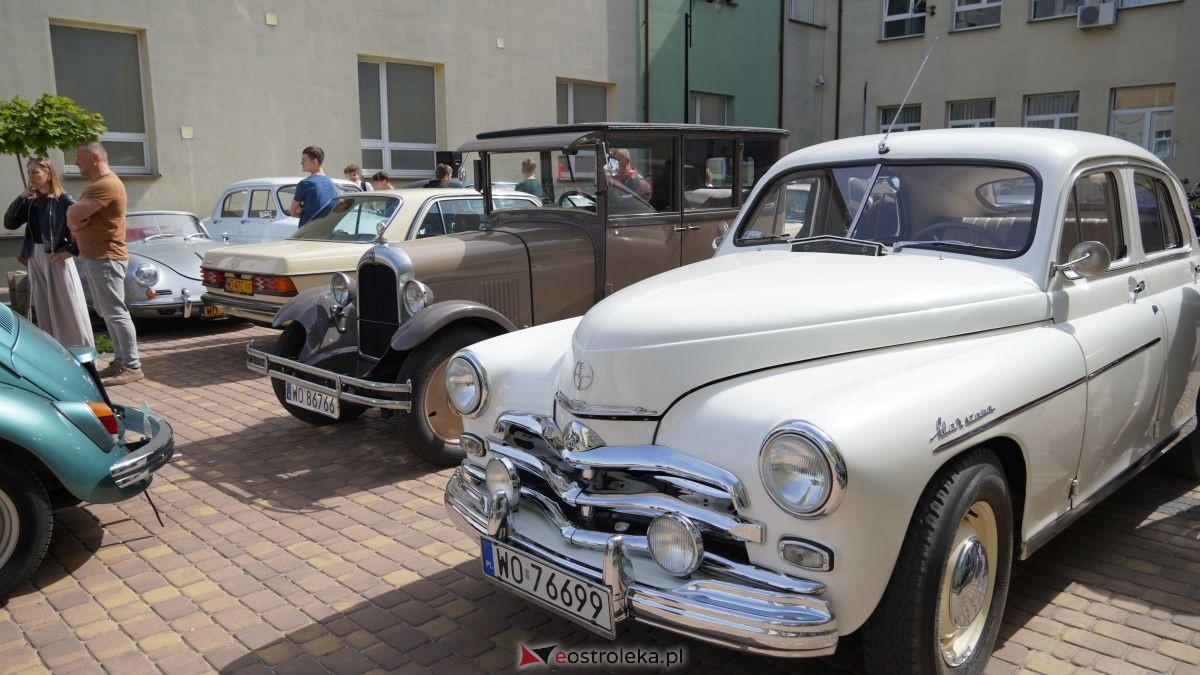 Dzień otwarty w ZSZ nr 1 - V Wystawa Zabytkowej Motoryzacji [29.05.2026] - zdjęcie #99 - eOstroleka.pl