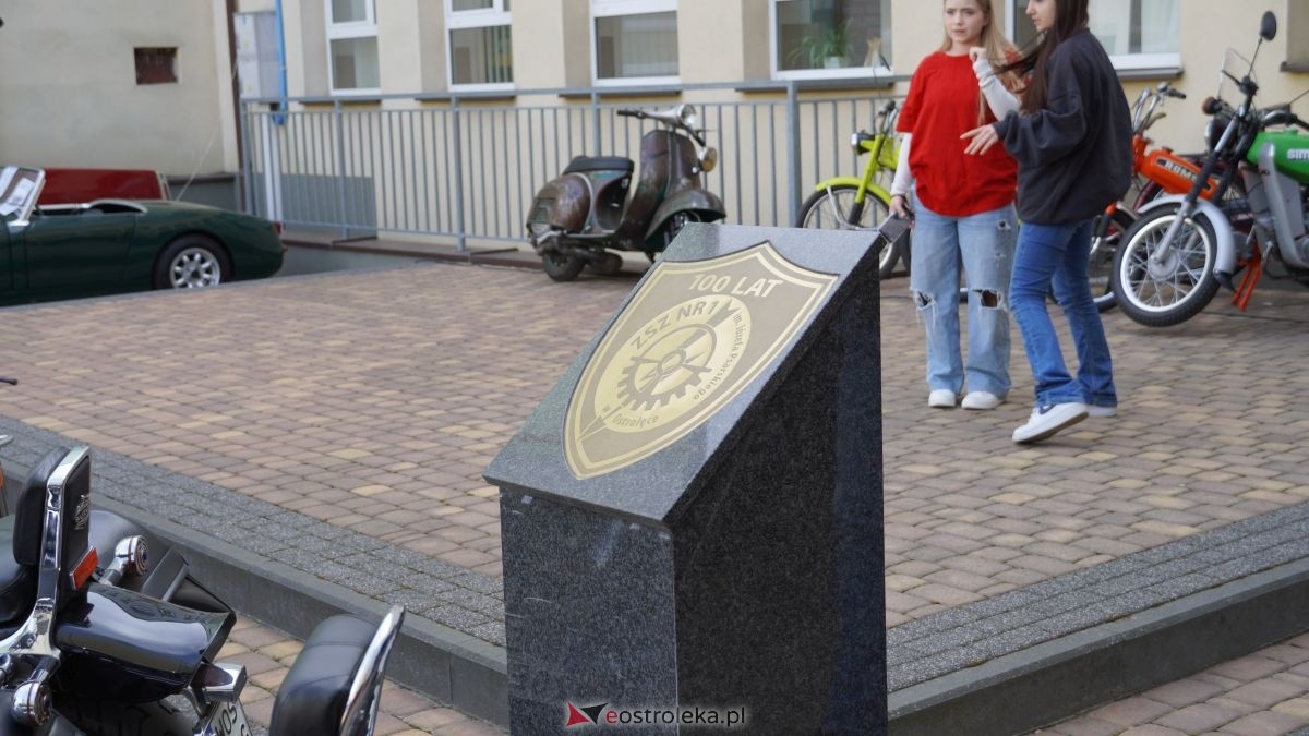 Dzień otwarty w ZSZ nr 1 - V Wystawa Zabytkowej Motoryzacji [29.05.2026] - zdjęcie #96 - eOstroleka.pl
