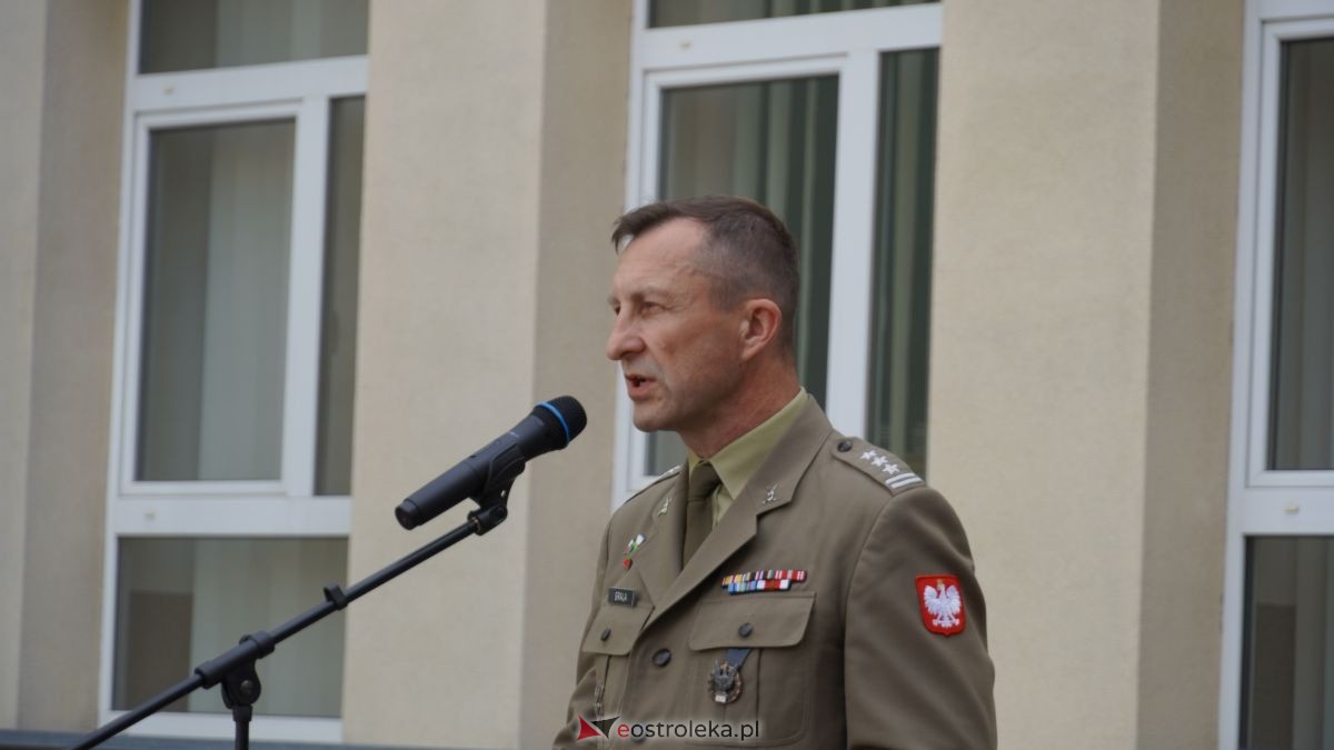 Dzień otwarty w ZSZ nr 1 - V Wystawa Zabytkowej Motoryzacji [29.05.2026] - zdjęcie #61 - eOstroleka.pl
