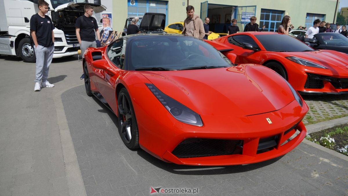 Dzień otwarty w ZSZ nr 1 - V Wystawa Zabytkowej Motoryzacji [29.05.2026] - zdjęcie #53 - eOstroleka.pl