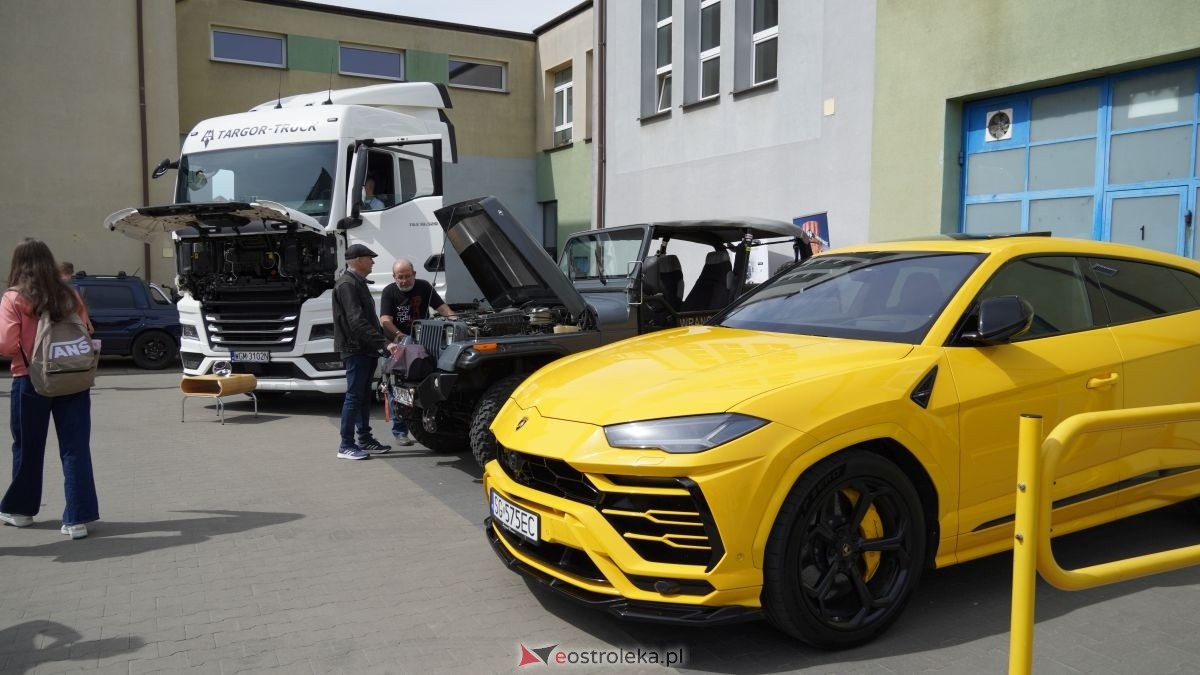 Dzień otwarty w ZSZ nr 1 - V Wystawa Zabytkowej Motoryzacji [29.05.2026] - zdjęcie #42 - eOstroleka.pl