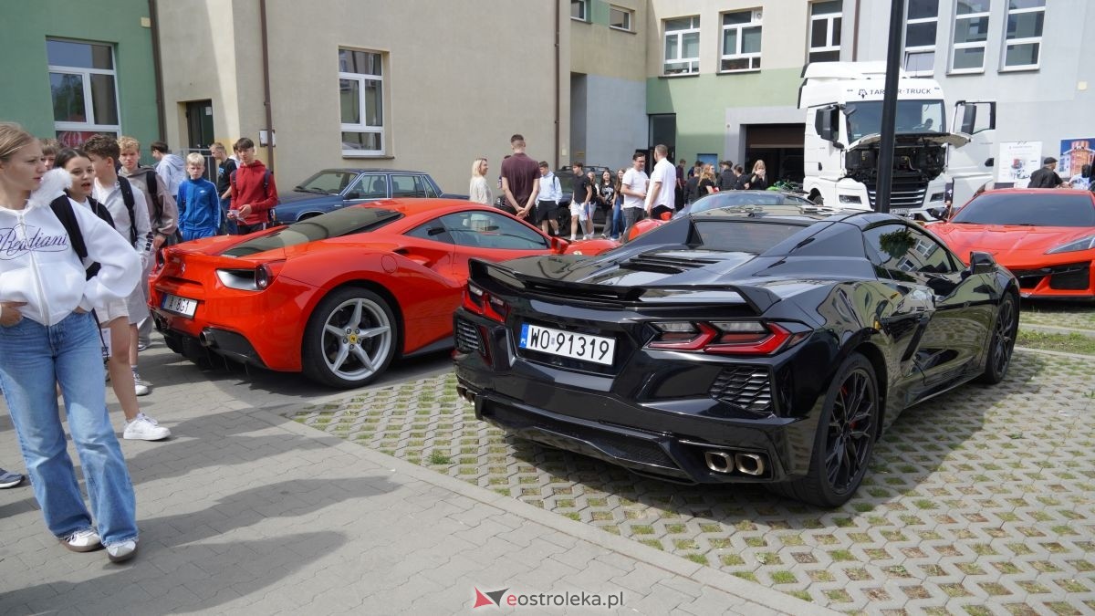 Dzień otwarty w ZSZ nr 1 - V Wystawa Zabytkowej Motoryzacji [29.05.2026] - zdjęcie #29 - eOstroleka.pl