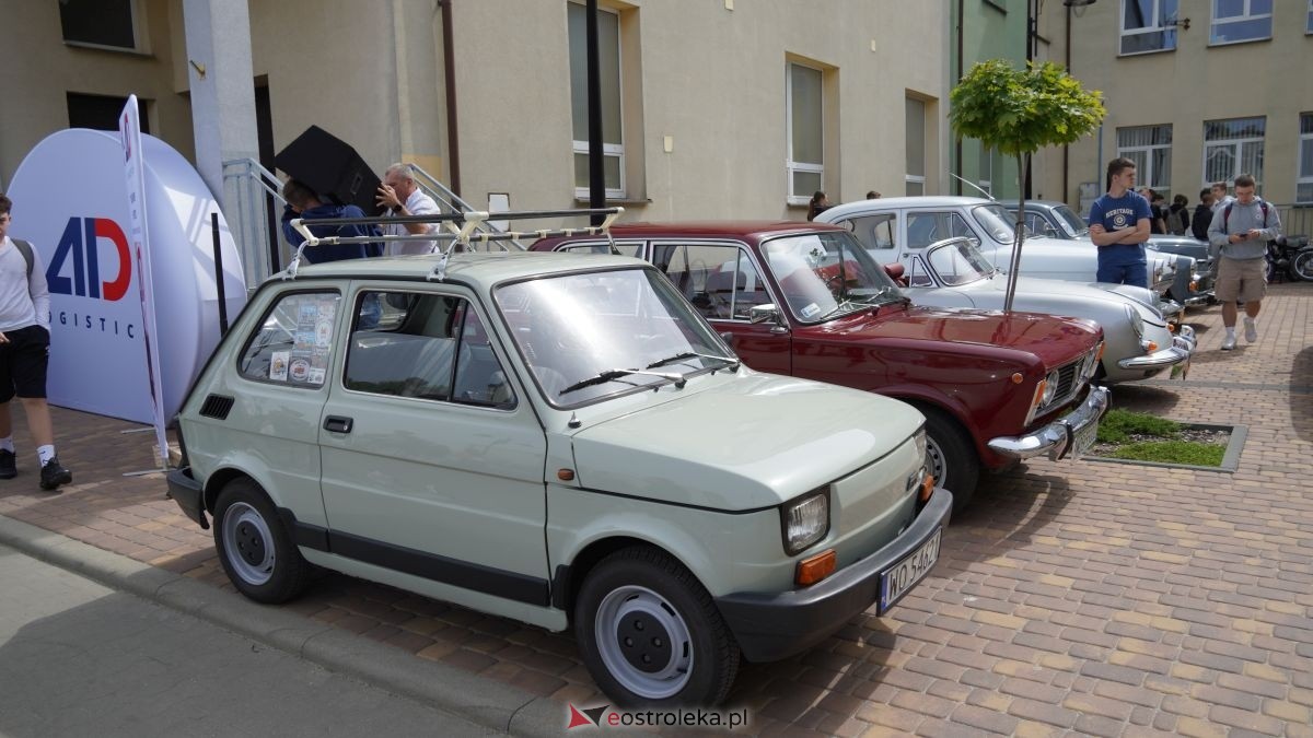 Dzień otwarty w ZSZ nr 1 - V Wystawa Zabytkowej Motoryzacji [29.05.2026] - zdjęcie #28 - eOstroleka.pl