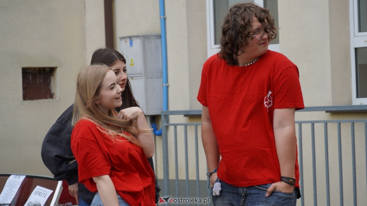 Dzień otwarty w ZSZ nr 1 - V Wystawa Zabytkowej Motoryzacji [29.05.2026] - zdjęcie #22 - eOstroleka.pl