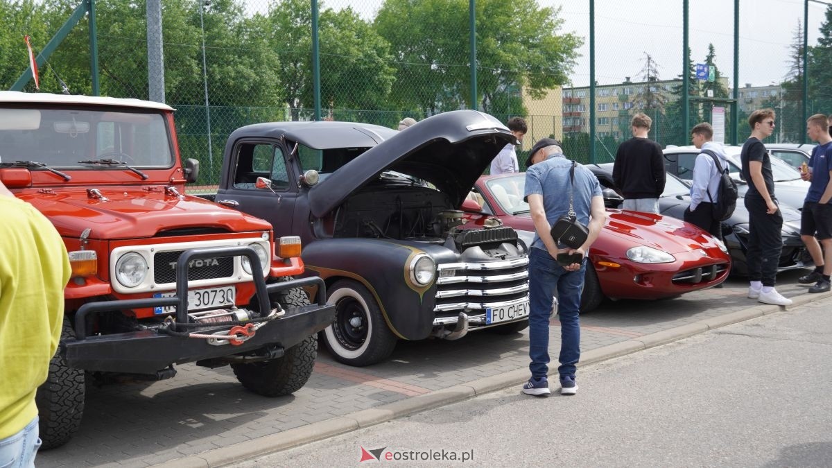 Dzień otwarty w ZSZ nr 1 - V Wystawa Zabytkowej Motoryzacji [29.05.2026] - zdjęcie #7 - eOstroleka.pl