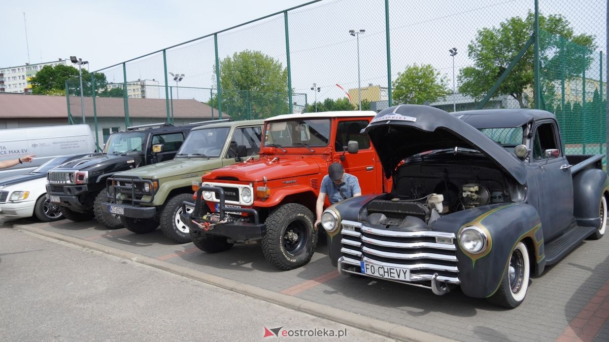 Dzień otwarty w ZSZ nr 1 - V Wystawa Zabytkowej Motoryzacji [29.05.2026] - zdjęcie #6 - eOstroleka.pl
