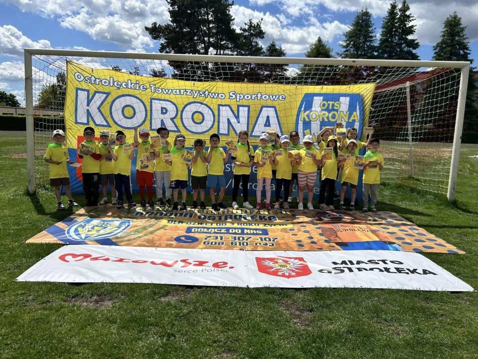 VI Piłkarski Festiwal Przedszkoli OTS Korona  - zdjęcie #23 - eOstroleka.pl