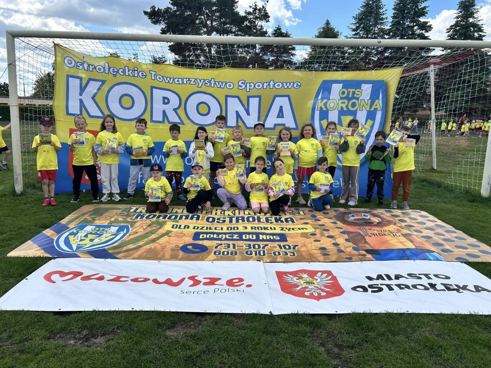 VI Piłkarski Festiwal Przedszkoli OTS Korona  - zdjęcie #15 - eOstroleka.pl