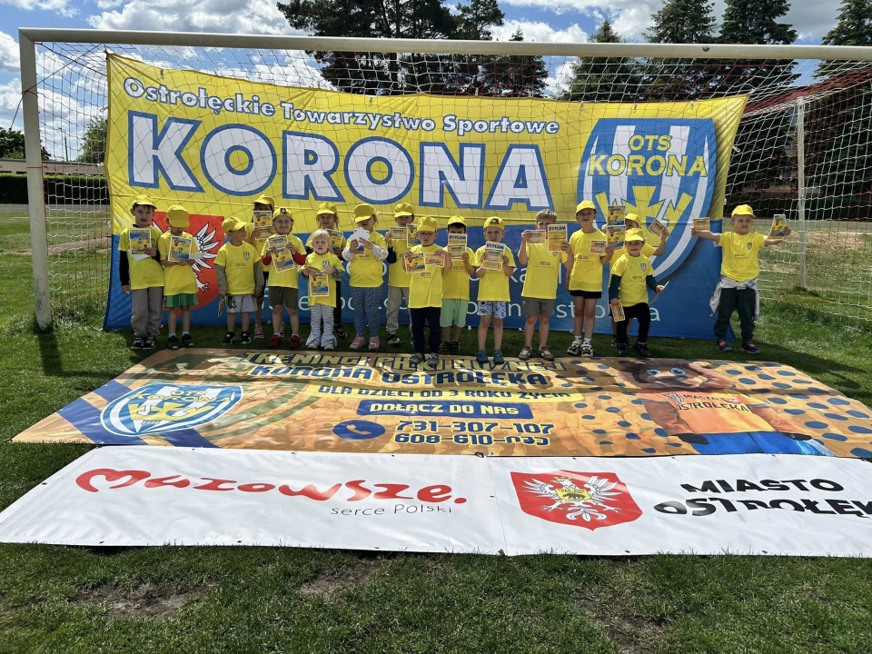 VI Piłkarski Festiwal Przedszkoli OTS Korona  - zdjęcie #14 - eOstroleka.pl