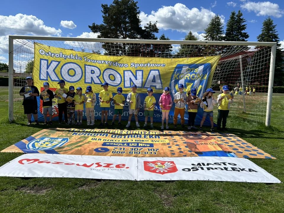 VI Piłkarski Festiwal Przedszkoli OTS Korona  - zdjęcie #10 - eOstroleka.pl