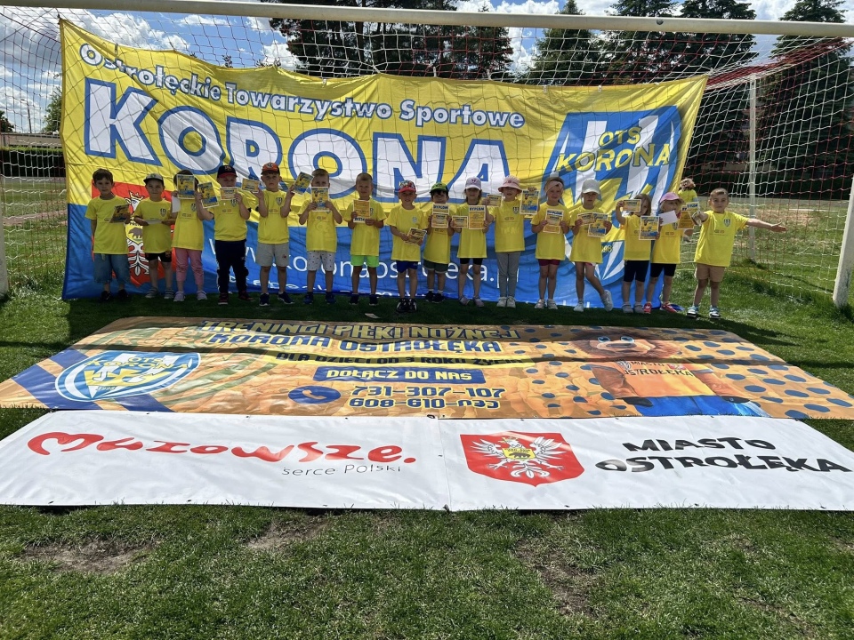 VI Piłkarski Festiwal Przedszkoli OTS Korona  - zdjęcie #7 - eOstroleka.pl
