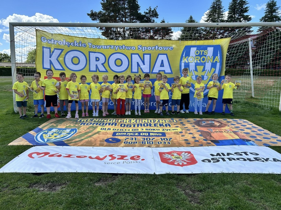 VI Piłkarski Festiwal Przedszkoli OTS Korona  - zdjęcie #3 - eOstroleka.pl